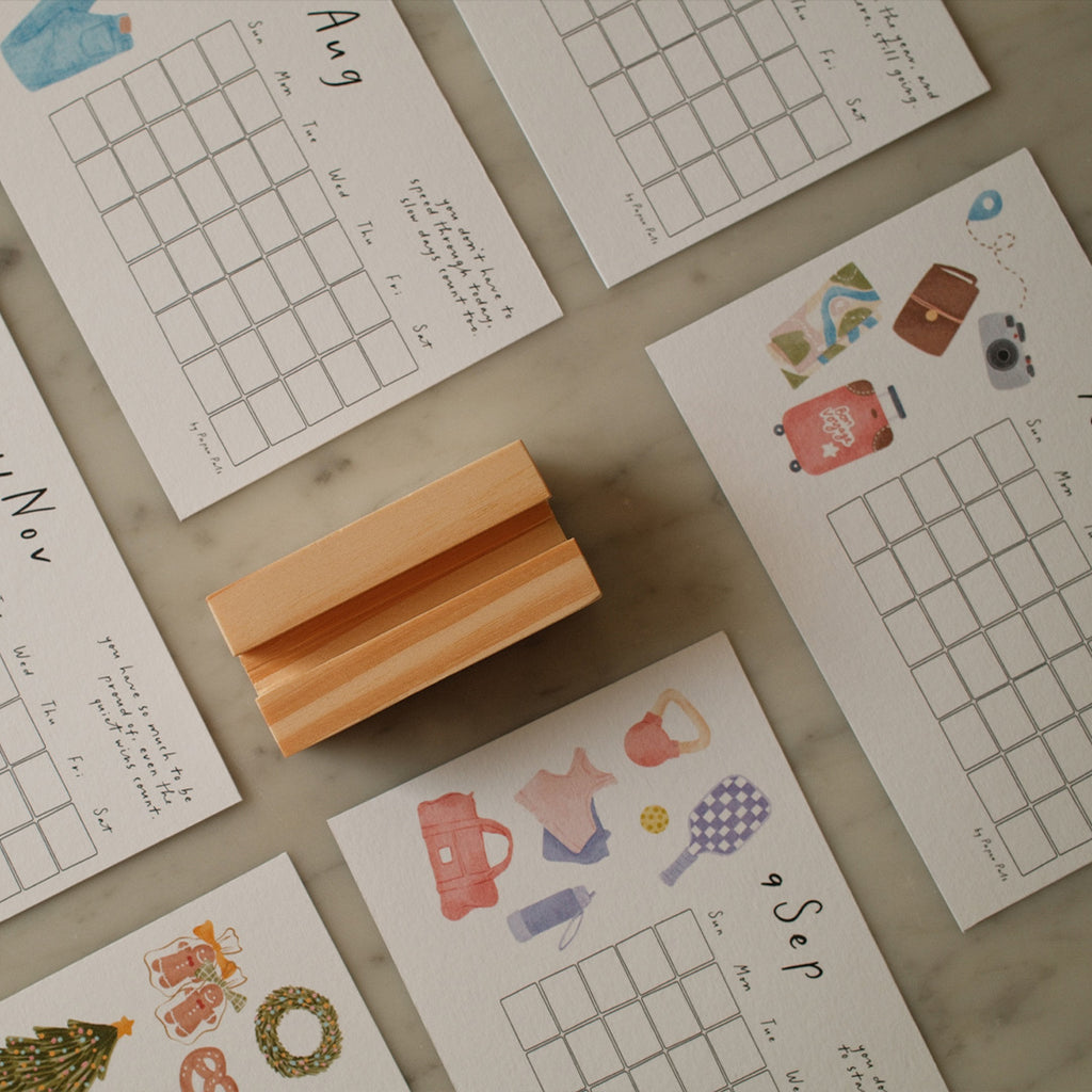 Easy Days Calendar | Landscape Desk Calendar