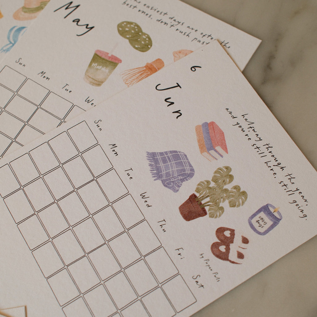 Easy Days Calendar | Portrait Desk Calendar