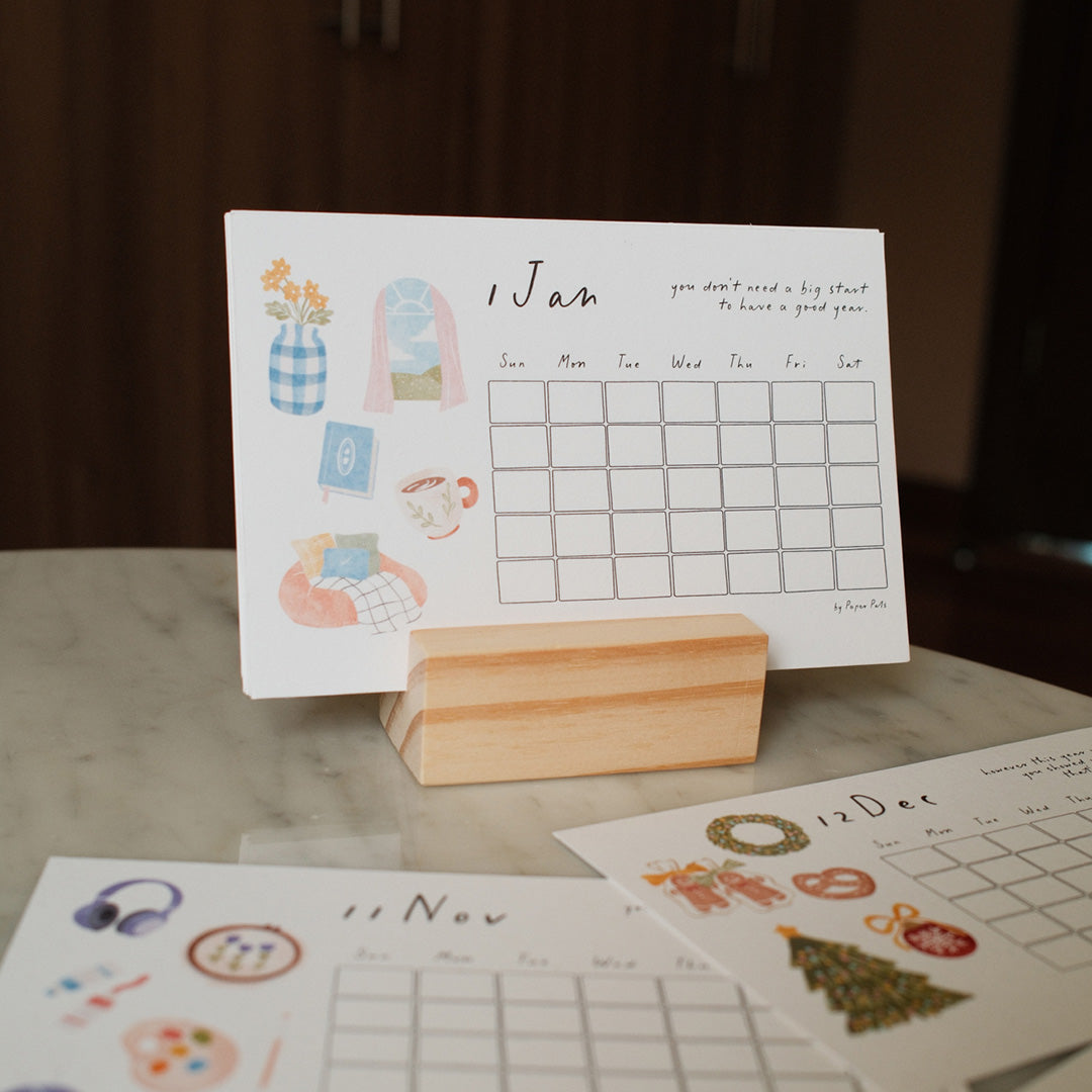 Easy Days Calendar | Landscape Desk Calendar